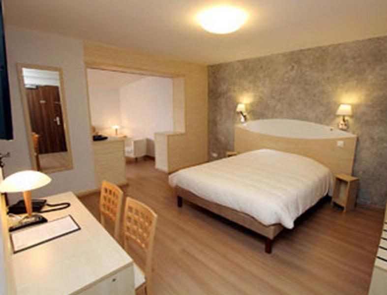 Hotel La Table Alsacienne Farébersviller Zewnętrze zdjęcie